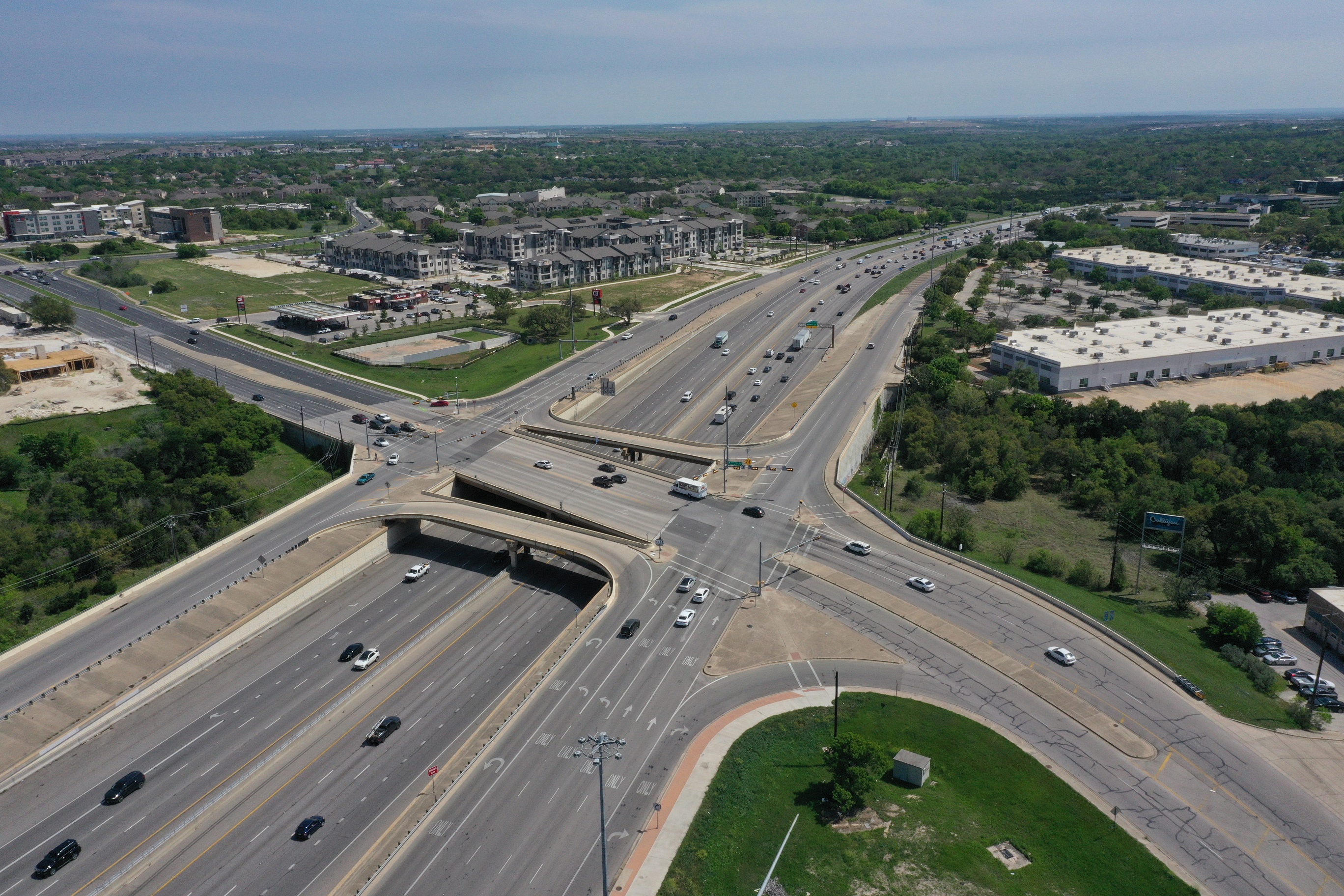 Southbound I-35 at Tech Ridge Boulevard - March 2023